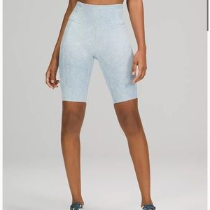 Women’s Lululemon Fast and Free shorts